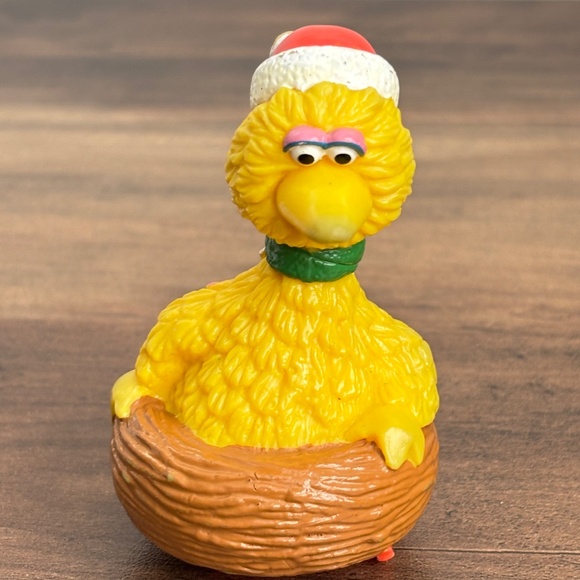 VINTAGE Sesame Street BIG BIRD Santa Hat Christmas Nest Applause PVC Toy Figure - Picture 3 of 8